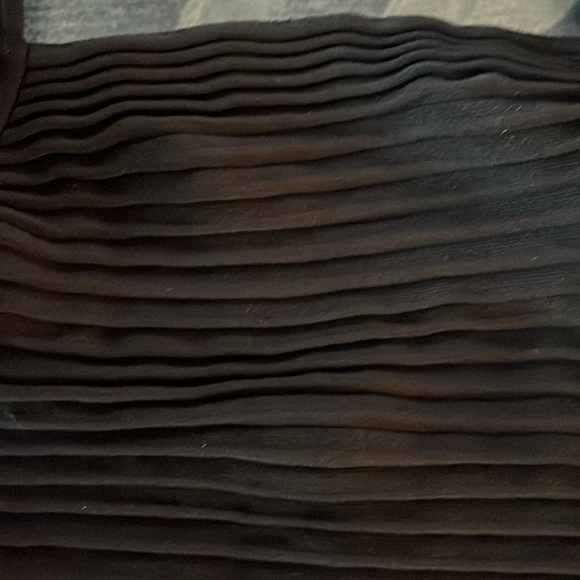 Bebe 75%silk 22% spandex tank top - Picture 2 of 4